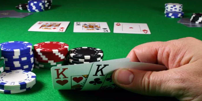 Variasi-Permainan-Texas-Hold'em-Di-Meja-Poker